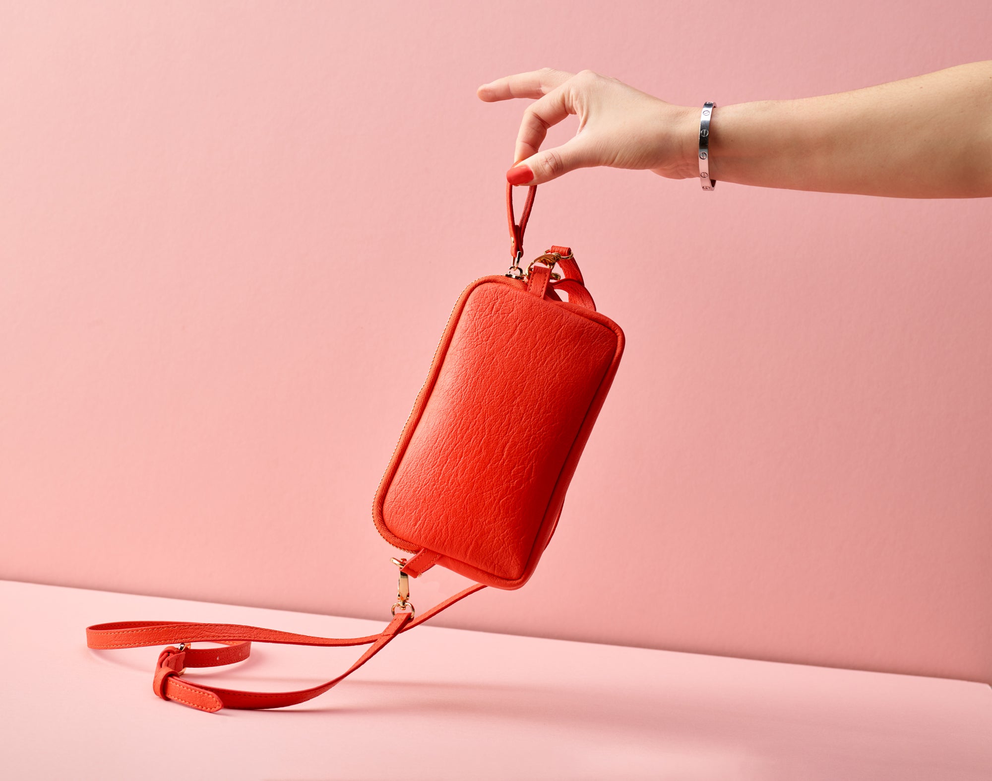 1 zip Flossy cross body bag